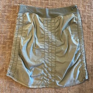 wearables grey skirt, very stretchy, good condition